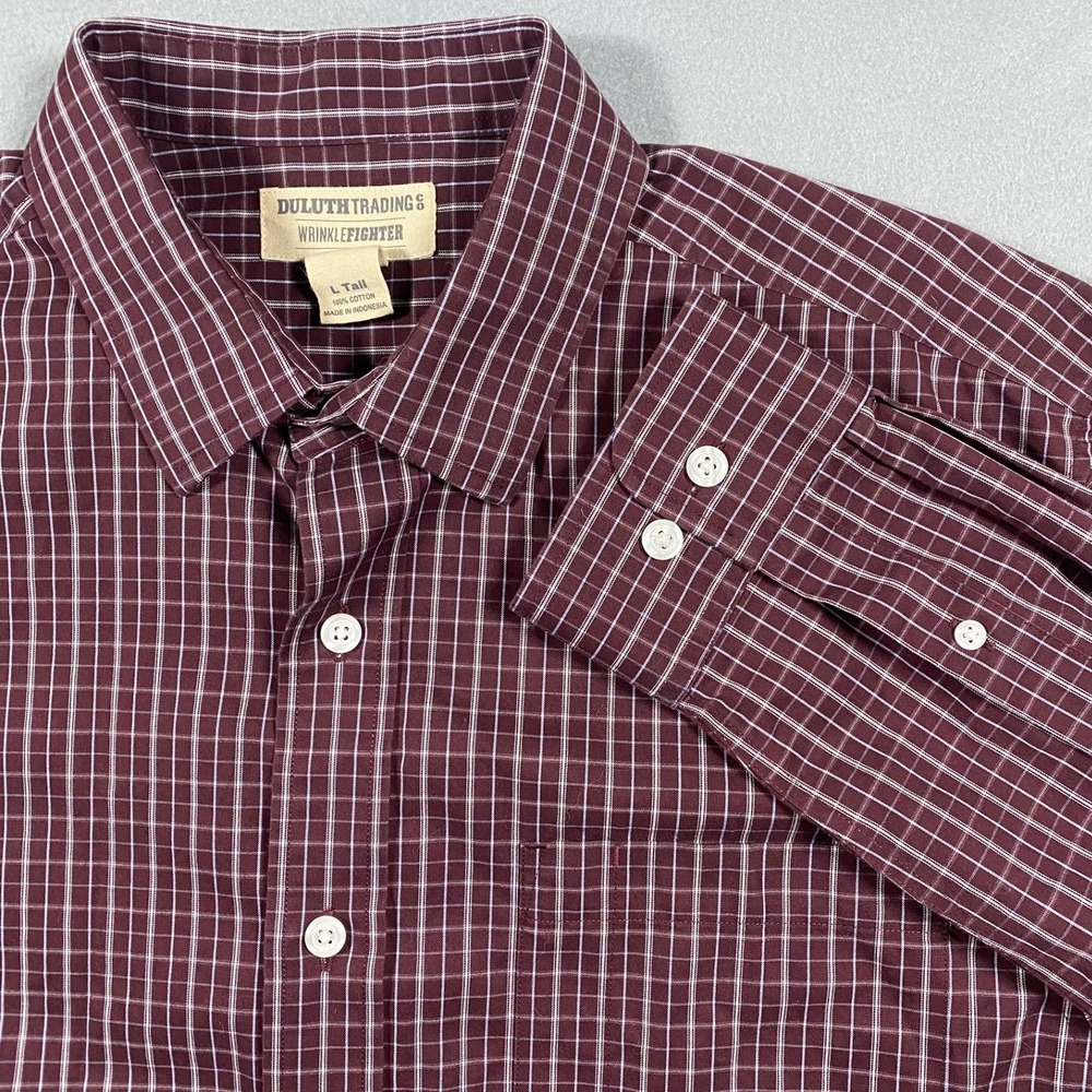 Duluth Trading Co Wrinklefighter Mens L Tall Burgundy Grid Button Down Shirt